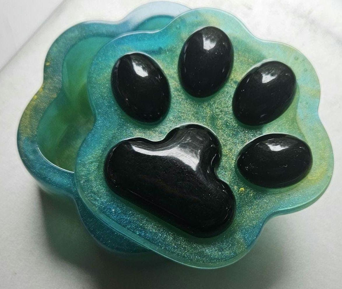 Paw Print Memory Box – Handmade Keepsake for Pet Lovers