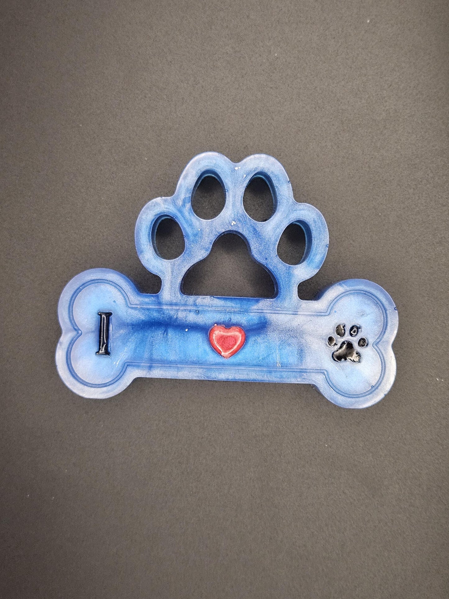 Dog Memorial Gift Set – Resin Paw Print, Bone Keepsake & “I Love My Dog” Sign